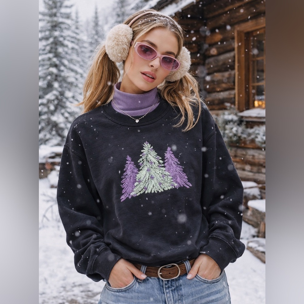 Vintage winter Pine Trees Sweatshirt – Black Purple – S